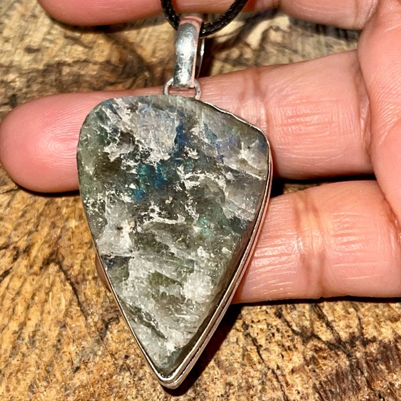 Raw Labradorite Crystal Pendant 2 1/2” - Picture 8 of 14